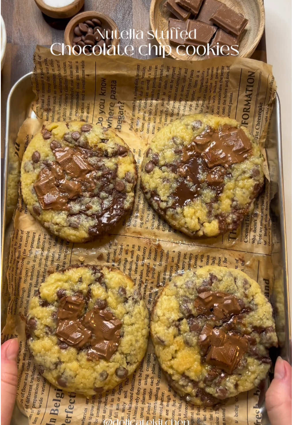 Full recipe on instagram: delicatekiitchen 💕 Nutella stuffed chocolate chip cookies🍪 . . #cookies #nutellacookies #stuffedcookies #cookiesoftiktok #chocolatechipcookies #chocolatechip #cookiesrecipe #Recipe  