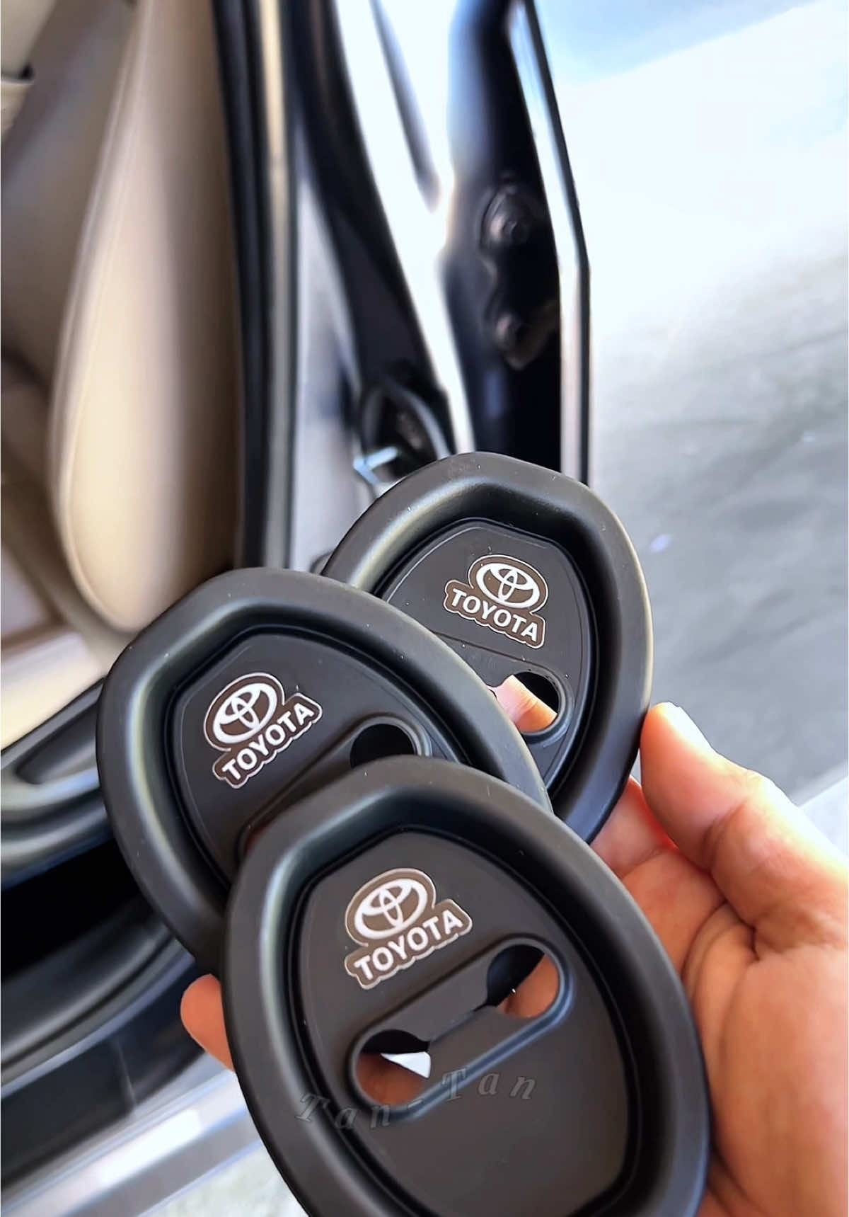 Hindi na sya maingay!  Door Lock Protection Cover Silent Absorber. #car #auto #fypage 