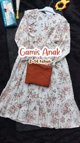 Gamis Anak 2-14 tahun set hijab. bahan katun. . . #gamisanaksethijab #gamisanakperempuan #gamismurah 