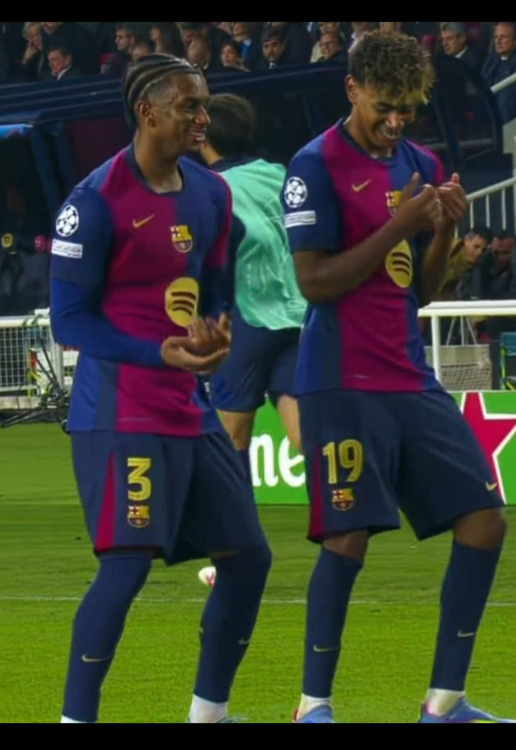 Yamal Vibes #fyp #foru #footballtiktok #yamal #barcelona #spain #skills #vibes #celebration #balde #19 #baller #future 