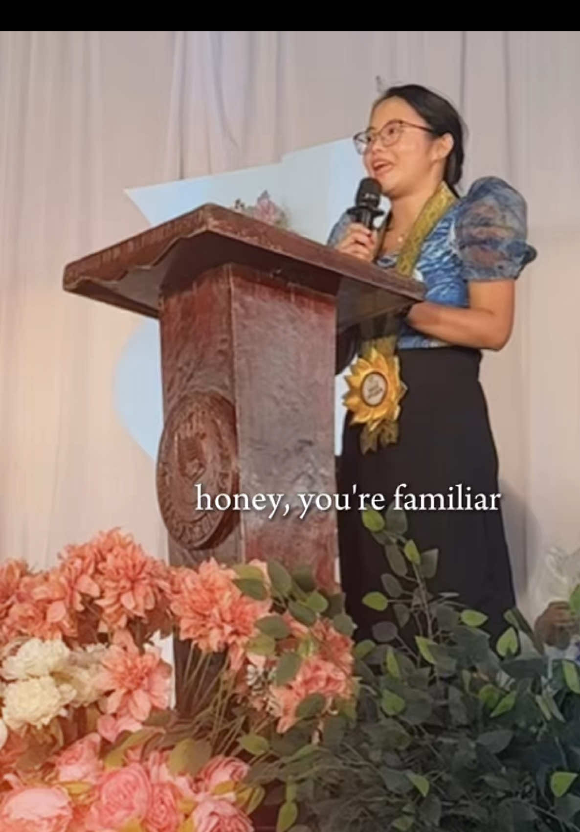 My entry for this trend 😅 What a beautiful full-circle moment it is: from delivering my valedictory speech 20 years ago as one of the elementary graduates of Batch 2005, to standing here again in 2025, this time as the speaker. 💙 #Graduation #Graduation2025 #GuestSpeaker #honeyyourfamiliarlikemymirroryearsago #teacher #depedteacher #commencement 
