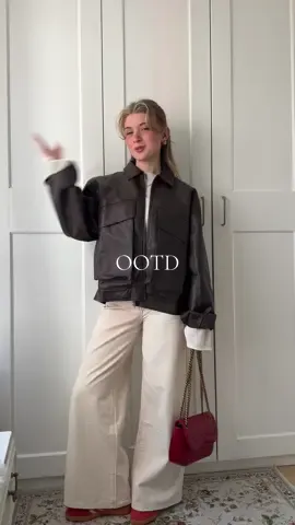 outfit of the day 🍓🍫🍮 Cream + Brown + Red is THE combo ✨ #OOTD #outfitoftheday #outfitoftheweek #outfit #spring #springoutfit #simpleoutfit #basicoutfit #neutraloutfit #adidas #adidasspezial #leatherjacket 