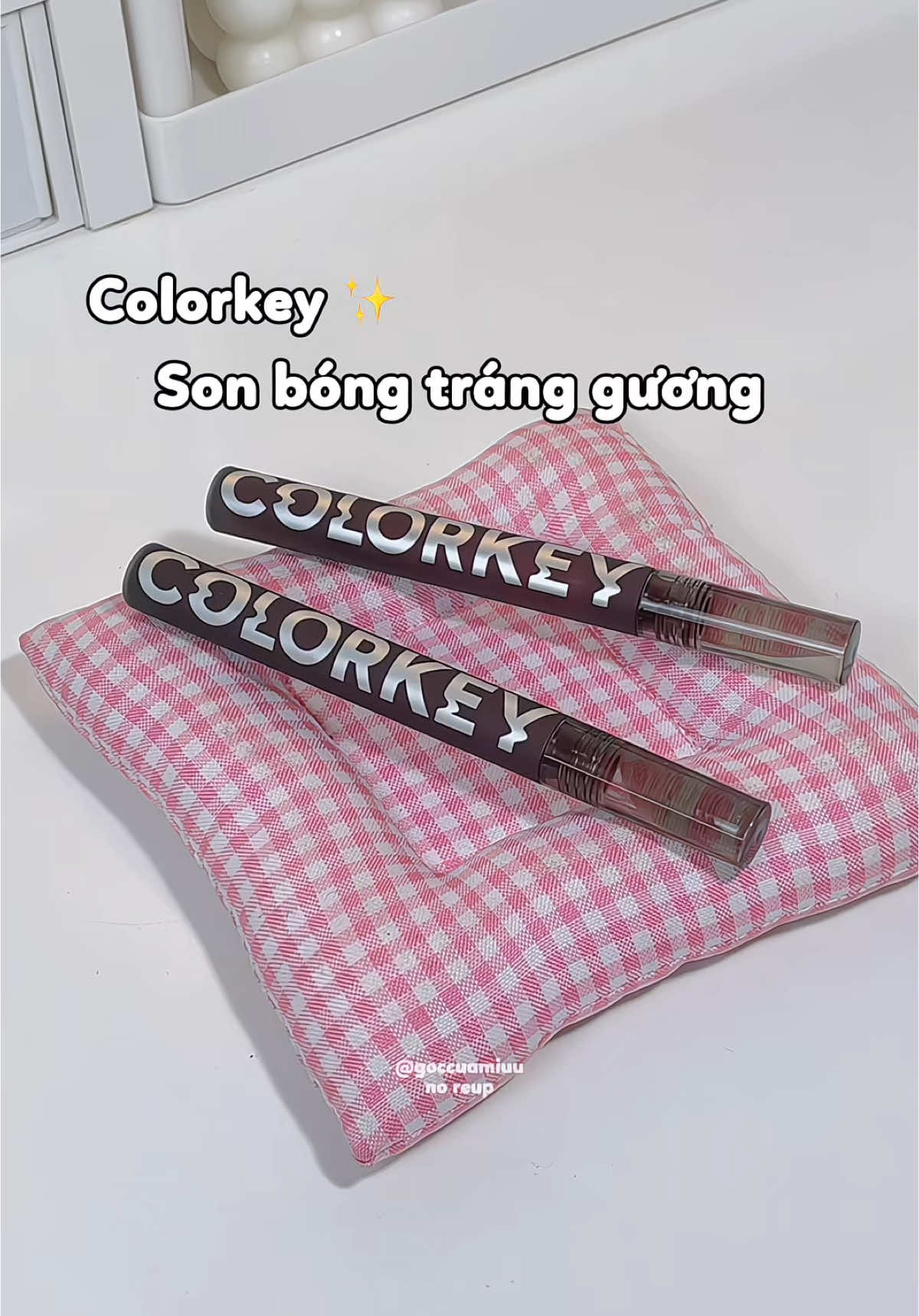 Son môi gương bóng xink lắm mấy bà uiiii #reviewlamdep #goclamdep #goccuamiuu #sontintbong #sontintbongcolorkey #sontrangguong #colorkeylipstick 