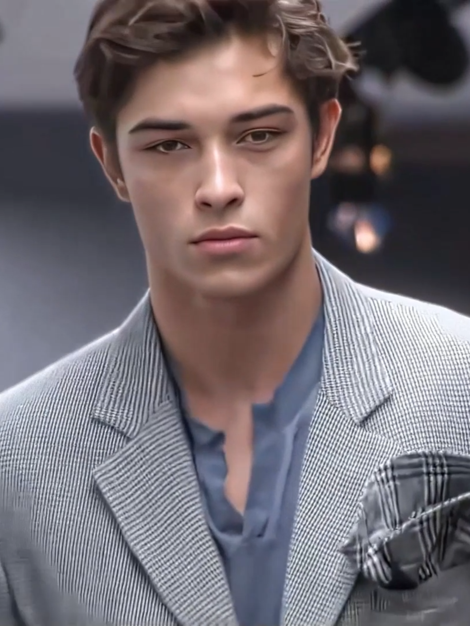 This guy on a runway is incredible 🤩 #chicolachowski#chicolachowskiedit#franciscolachowski#mogger#looksmaxing