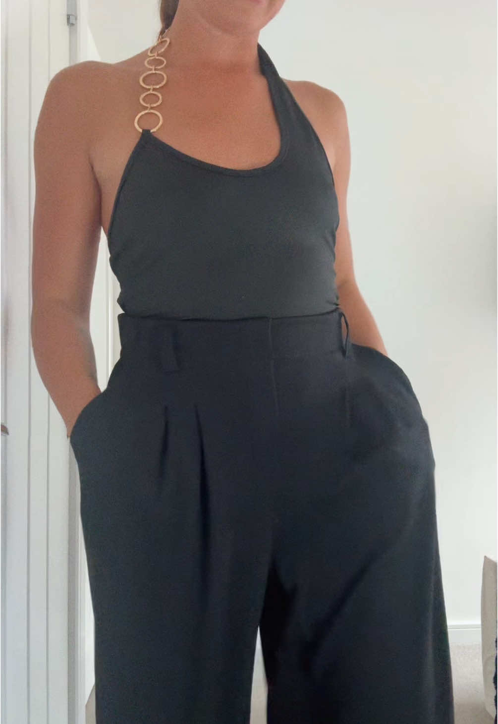 @Halara_official @Halara UK Shop @halara_uk #halara #halarauk#halaratrousers #tiktokshop #tiktokmademebuyit #outfitinspo #outfit #fashion #contentcreator #comfort #fashiontiktok #fyp 