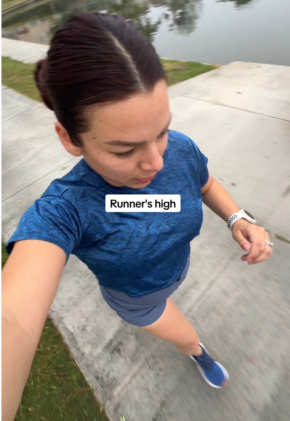 #CapCut Runner’s high: cuando todo en tu cuerpo y mente se alinea y solo quieres seguir 🤍🙌 #morningrun  #runningmotivation #fitnessjourney #runnerlife #mamarunner #mamacorredora  #healthylifestyle