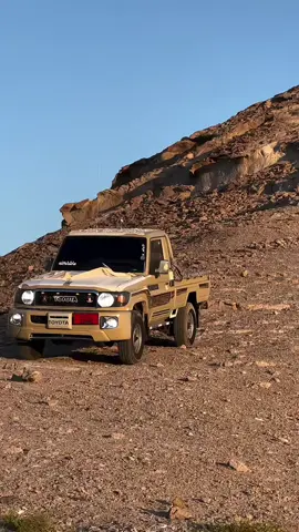 اخخخخ الحلم ❤️‍🩹😴📻#شاص #سيارات #تيوتا_شعار_لايعرف_القانون #TOYOTA #مجرد________ذووووووق🎶🎵💞 #Y_10🇶🇦 #مجرد________ذووووووق🎶🎵💞 #الشعب_الصيني_ماله_حل😂😂 #اليمن #يافع 