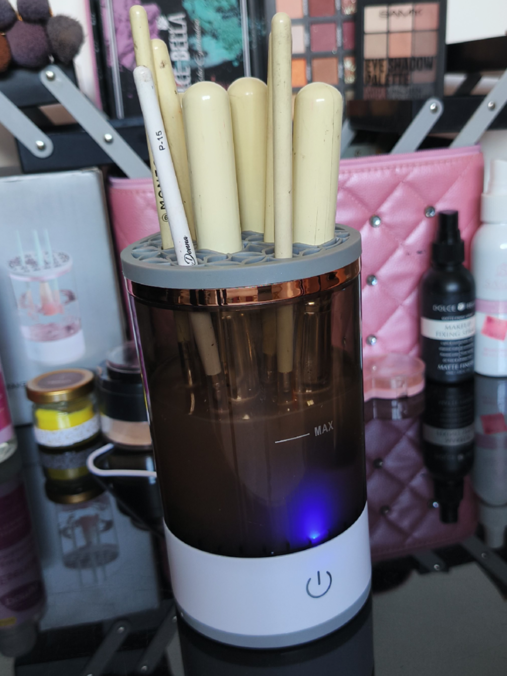 🥰La major lavadora🧽 de brochas y pinceles de maquillaje!💕 #limpiadordebrochasmaquillaje #trucosdemaquillaje #belleza #consejosdebelleza 
