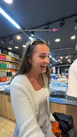 always the funniest shopping experiences! 🤣 #couple #holiday #Relationship #ellaandbenn #fyp 