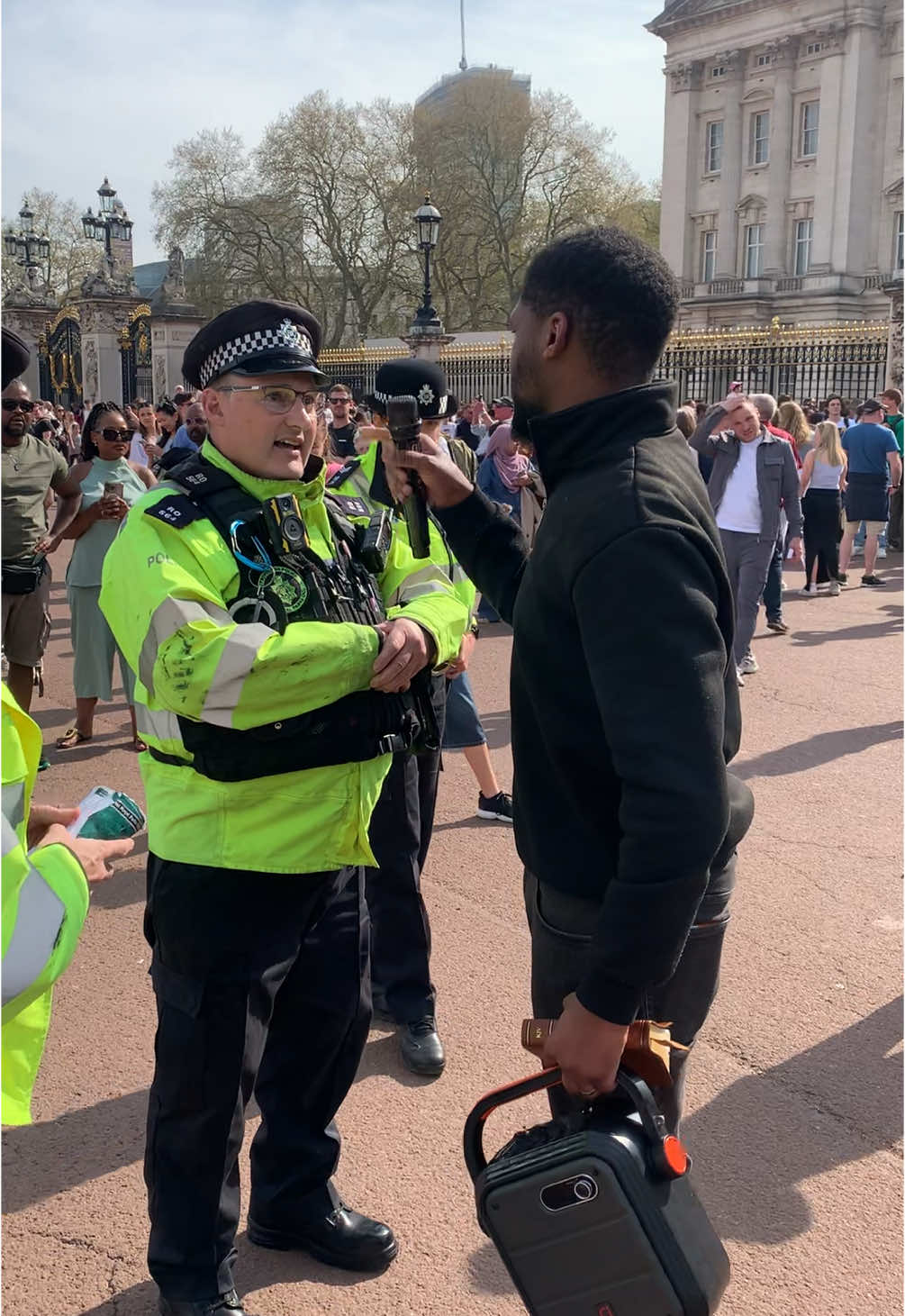 THIS IS INJUSTICE🛑 Freedom of speech taken 🎤  “holding firmly the trustworthy word that is in accordance with the teaching, that he may be able both to exhort with sound teaching and to convince those who oppose it.” Titus‬ ‭1‬:‭9‬ ‭📖 #YAH #Christ #fyp #secondcomingofchrist 
