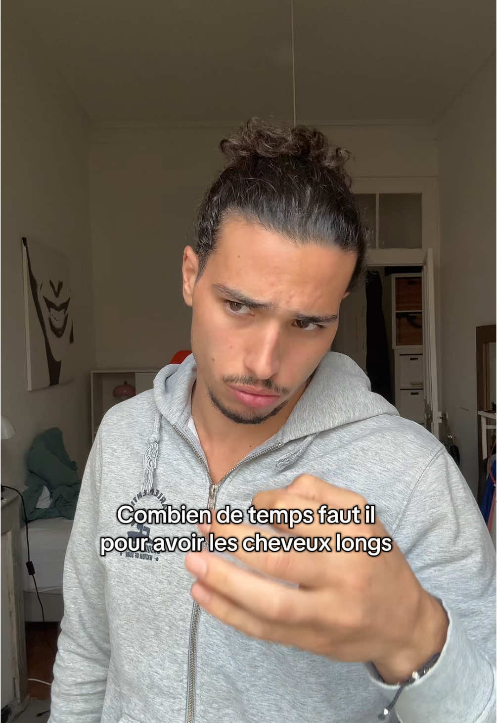 C’est long mais ça vaut le coup #cheveuxlong #cheveuxlongshomme #tempsdepousse #cheveuxlongtemps #haircare #combiendetempspouravoirlescheveuxlong 