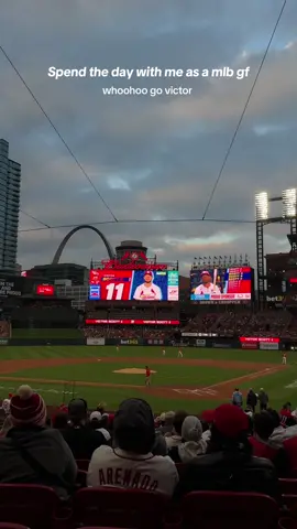 Love days like these #diml #baseballszn #mlbwag #wag #baseballoutfitinspo #baseballgf #stlouiscardinals #cards 