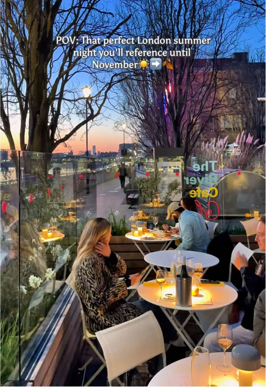 POV: That perfect London summer night you'll reference until November☀️➡️🍂⁣ ⁣ The River Café Café, opened by Ruthie Rogers, offers a relaxed and affordable dining experience next to the original River Café. It serves food all day without reservations, making it a welcoming spot for everyone ⁣ ⁣ The café offers a variety of dishes cooked in the same kitchen as the main restaurant, with prices ranging from £3 to £26. The all-day menu features Italian pastries, coffee, light sharing plates, cocktails, and classic desserts .⁣ ⁣ The café boasts a landscaped terrace providing a stylish and inviting atmosphere for guests . ⁣ ⁣ The cafe features two 