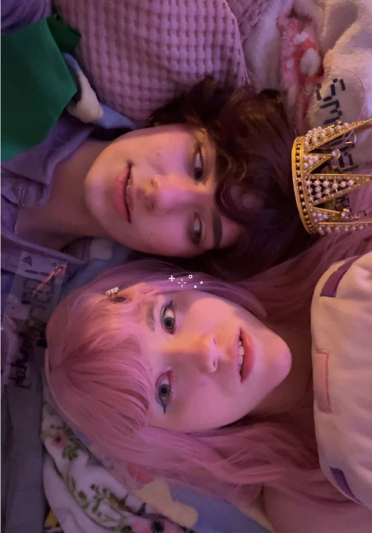 ⁺⊹˚.⋆٩(ˊᗜˋ*)و #ldshadowlady & #smallishbeans ⁺⊹˚.⋆  .ᐟ.ᐟ plslike i have a wife to feed & support & she is with child axolotl  @minty.cos (ᐡᴗ ̫ ᴗᐡ) 🩷🩷🩷 ☆⋆₊° ☆⋆₊° ☾ ♡⋆ #celbugsycos #ldshadowladycosplay #smallishbeanscosplay #empiressmp #Minecraft 