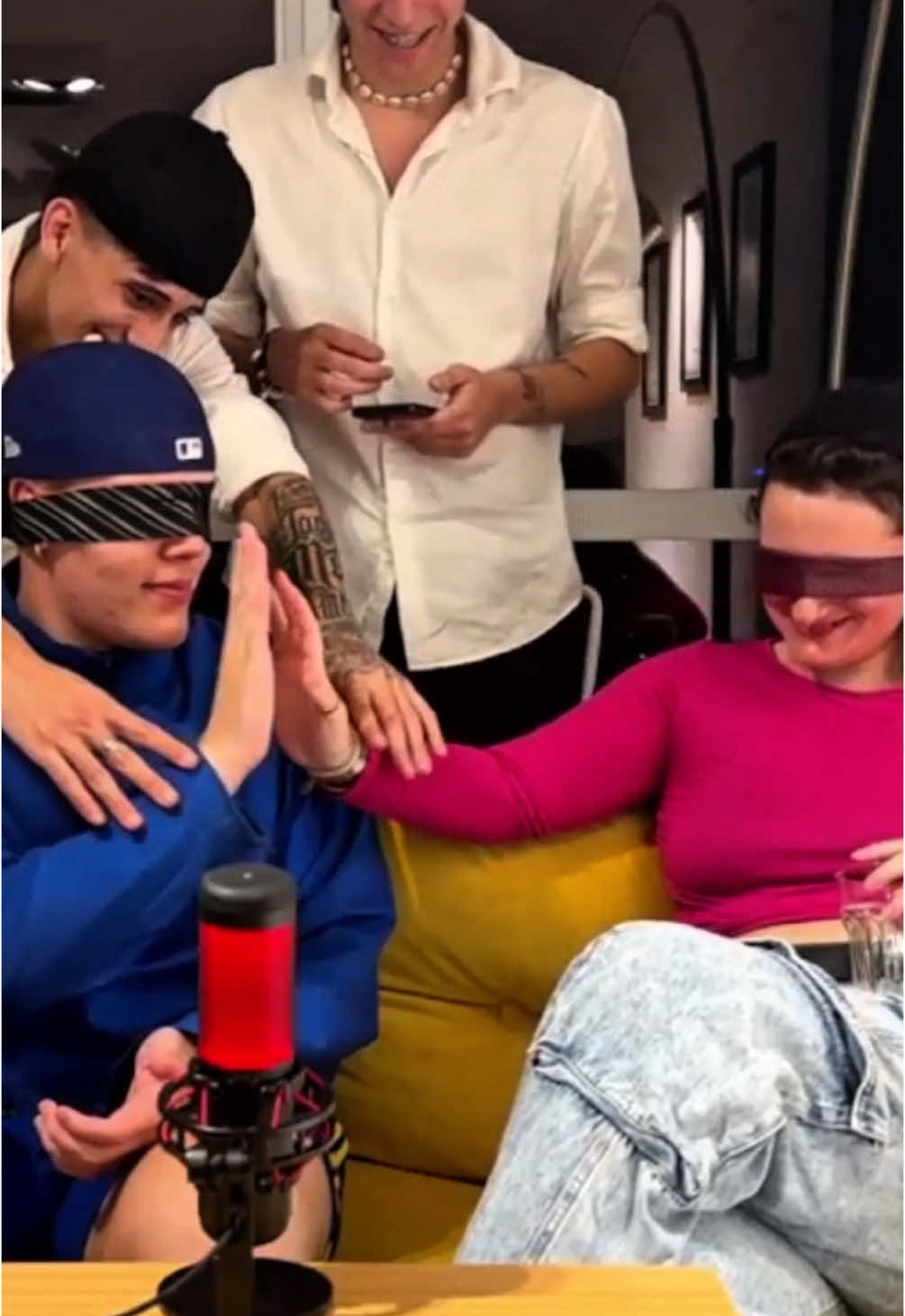 cita a ciegas con luly 👩🏻‍🦱#incomodo #tierno #lulyrulitos #kick #veenzy #fypp #paratiiii #stream  @lautaromtzz🥺 