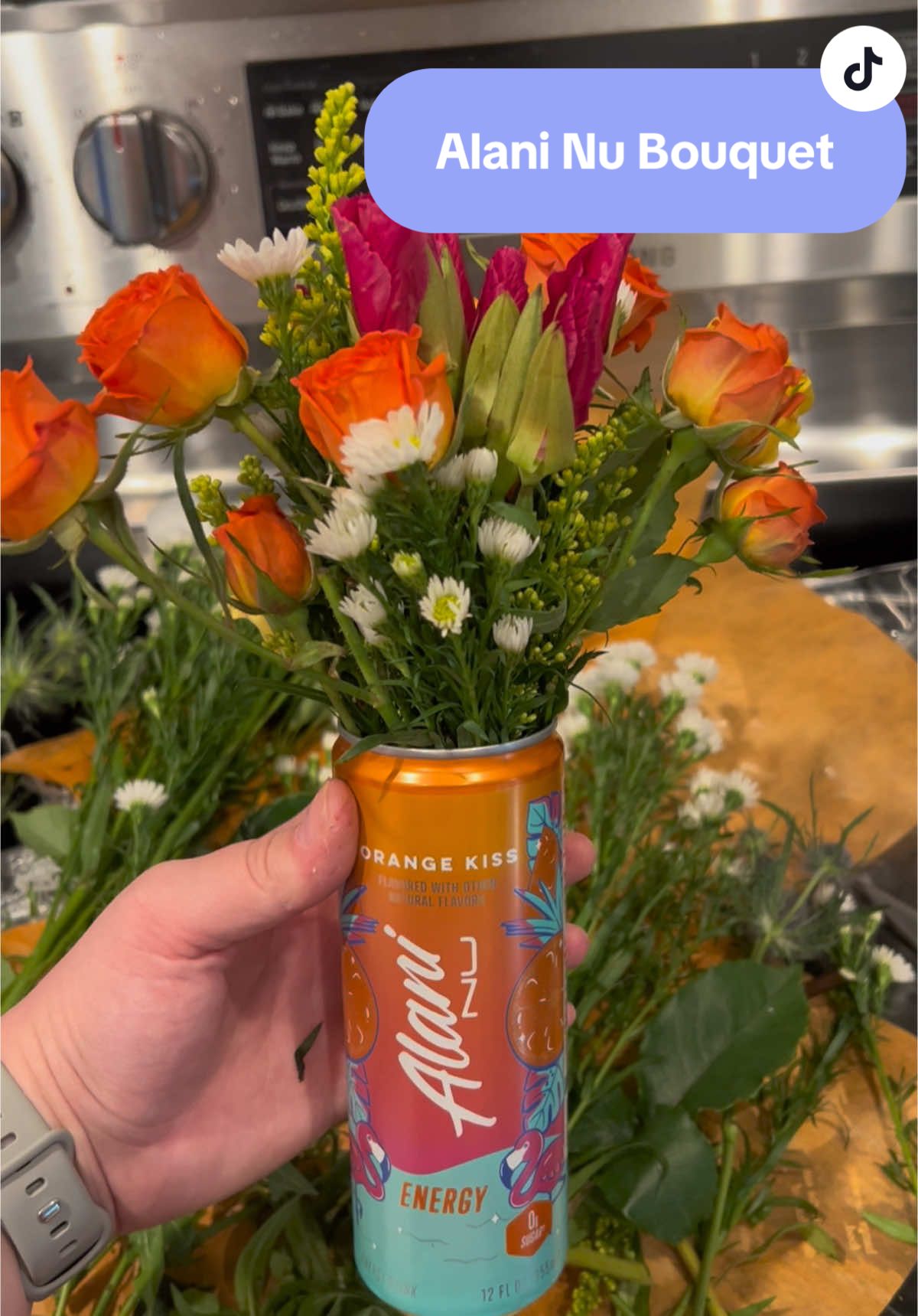 Making an Alani Nu bouquet for my besties birthday! I think it turned out pretty cute!  #crafting #diybouqet #alaninubouqet #alaninu #birthdaygiftideas #diygiftideas #alaninuenergydrinks #bouqetofflowers 