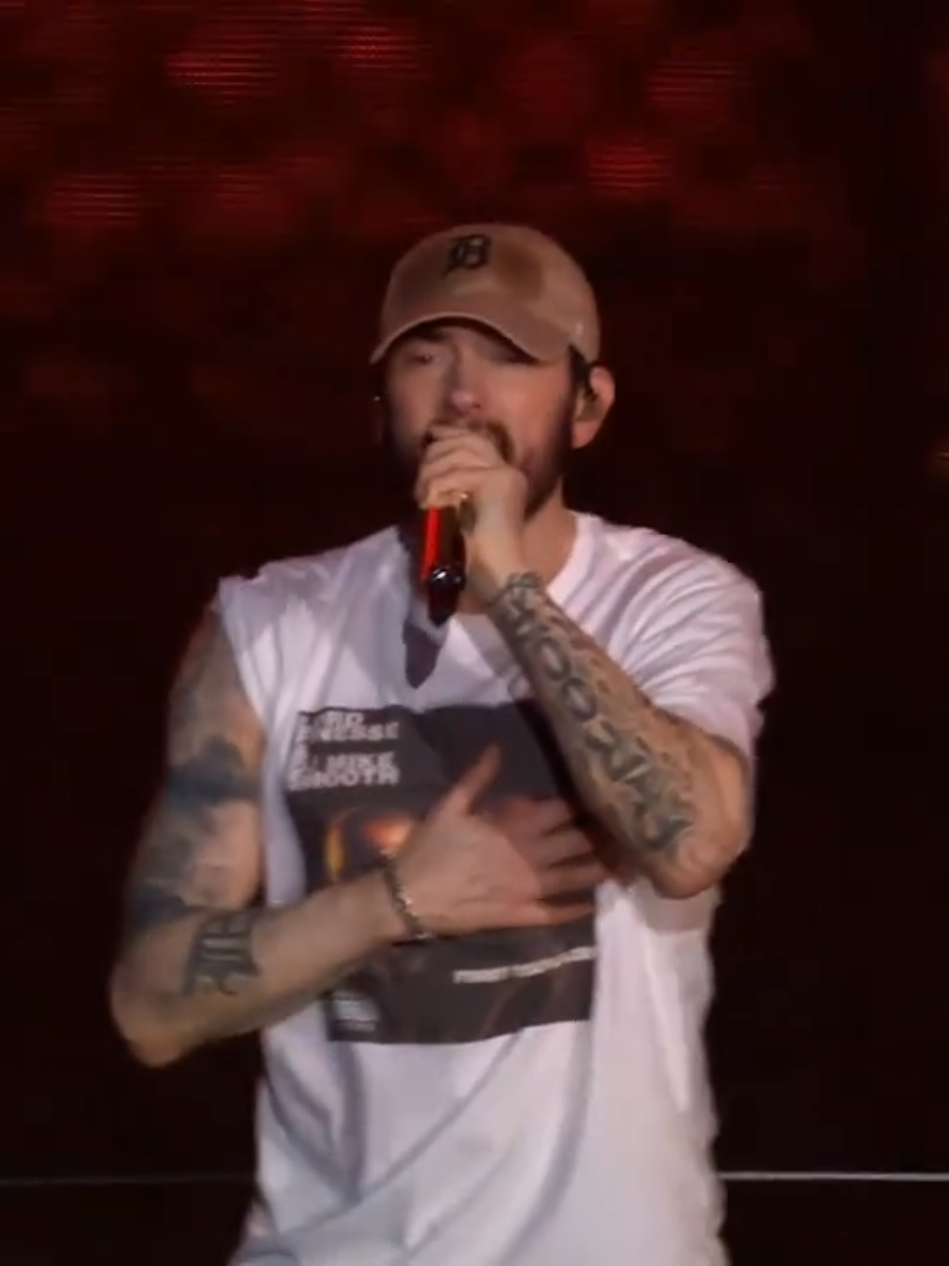 🔥🫀#eminem #marshall #live  #lovethewayyoulie #tiktok #viral #for #fyp @eminem @Skylar Grey 