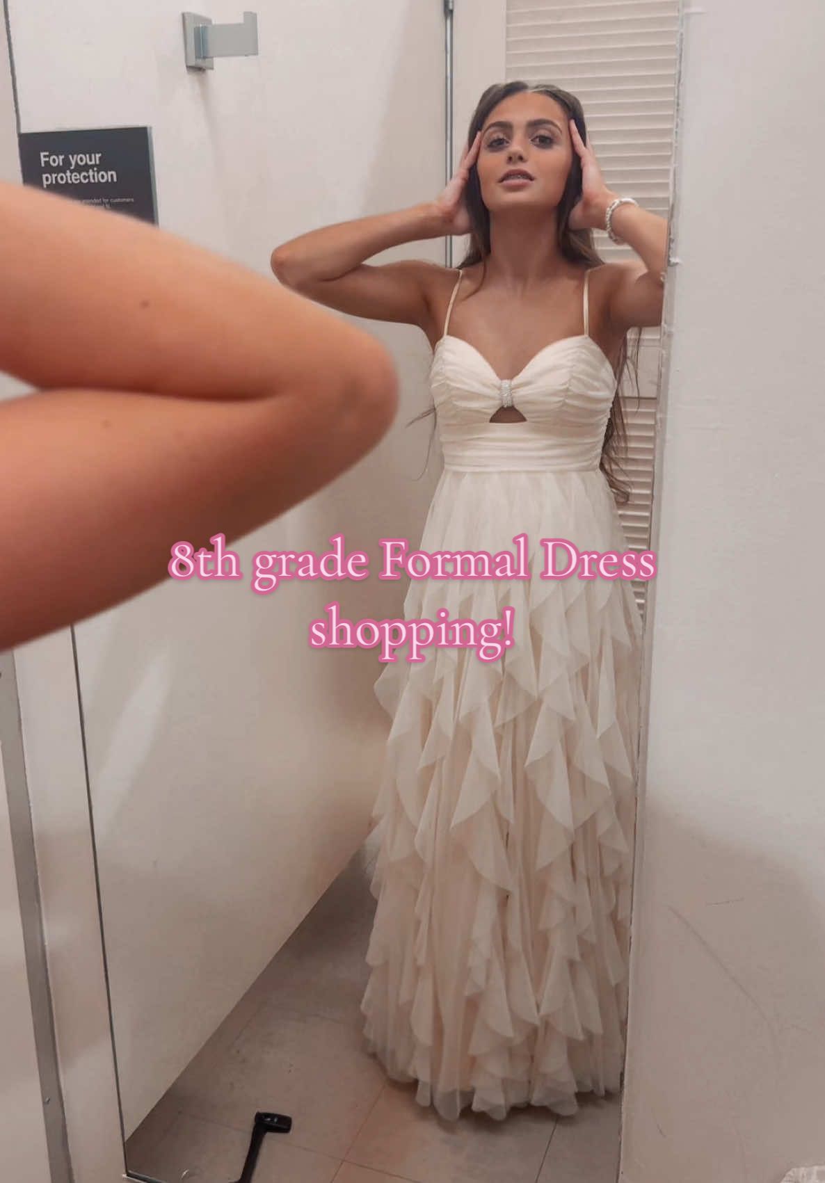 Which one do yall think she went with?! #dressshopping #fyp #motherdaughter 