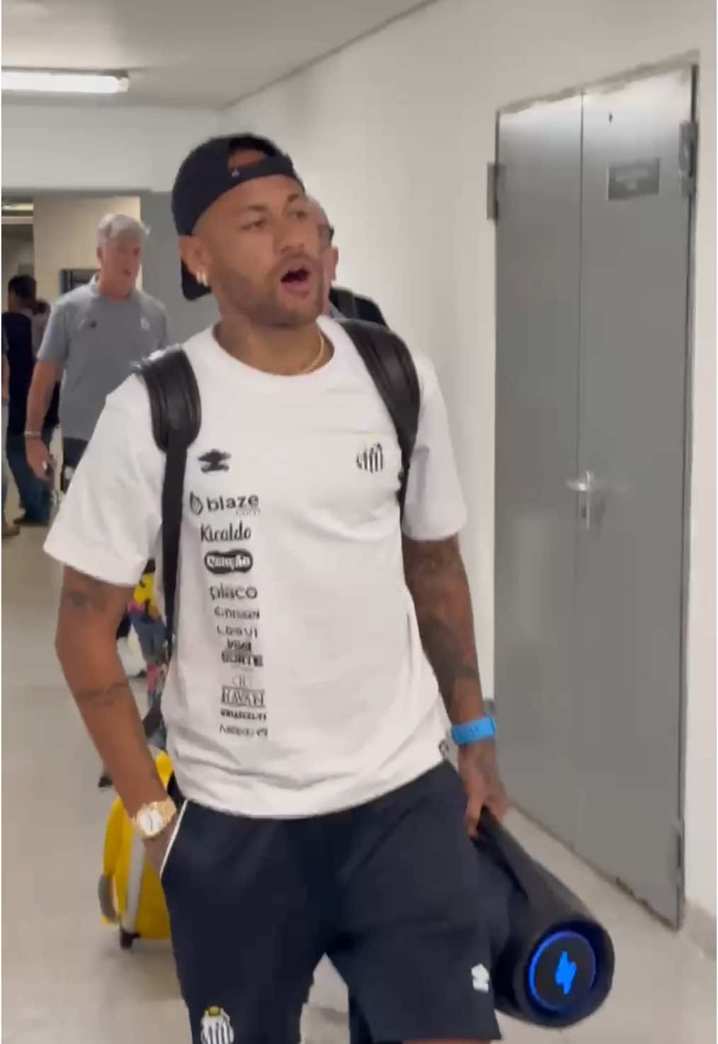 O Príncipe chegou! ✋🏽😜🤚🏽 #Santos #SantosFC #TikTokEsportes #Neymar #NeymarJr #Maracanã 