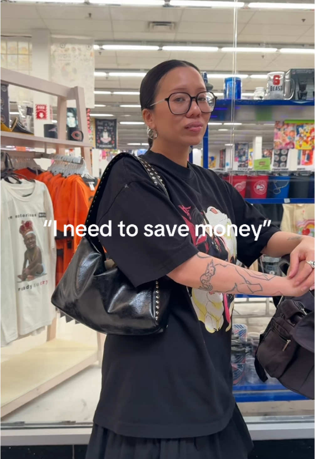 We can save money after this! @FOREVER 21 is closing and we will never have a chance to shop our hearts out like a teenager anymore #endofanera #forever21haul #forever21closing 