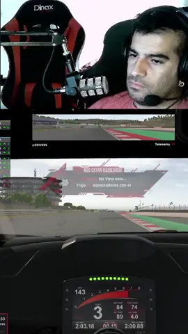 Grande @RensoTG por ese Raid | #eugeniohuisi de #Twitch  La claridad de La Ventana... parecía un croma 😅 #clip #streaming #imsamichelinpilot #iracing #tcr  #open #portimao #raid #follow #carreras #race 
