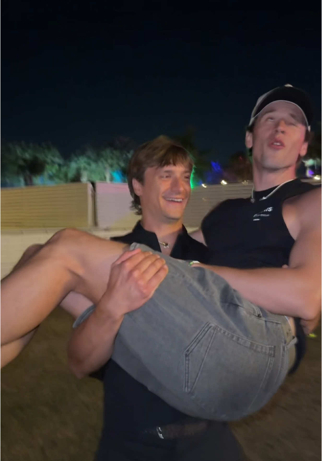 take one as requested 🥲😭 the running after me has me crying 🤣 anyone who saw this at coachella im sorry 