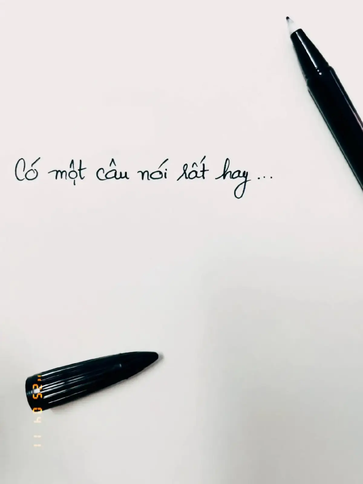 Chúng ta đều mang trong mình một đứa trẻ dễ tổn thương, hay nghĩ ngợi và thường làm đau mình bởi những ánh mắt, lời nói và hành động từ người khác. Nhưng bạn biết đó, một đứa trẻ chưa trải qua những điều khó khăn thì sao có thể trưởng thành và mạnh mẽ. Vì vậy, thuận tự nhiên bạn nhé! 