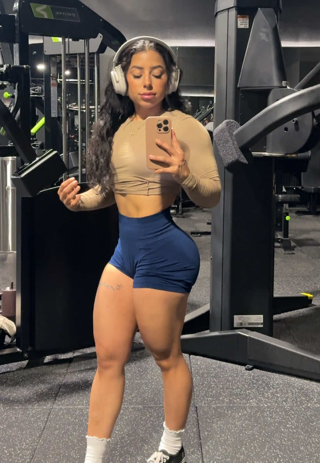 the glootes are finally giving some ✨shape✨