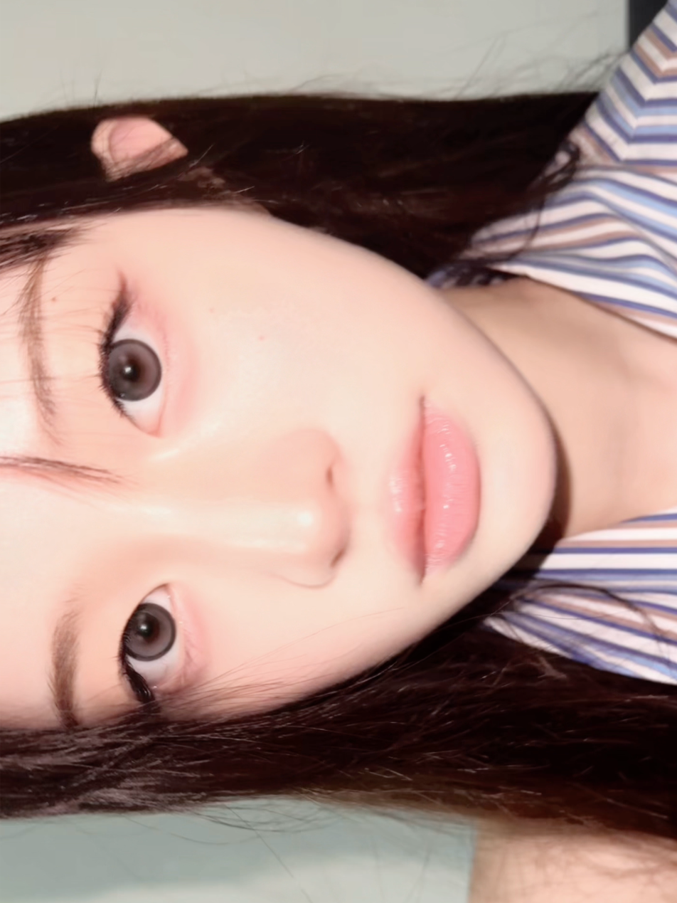 깜빡💜  #MINJU #민주 #ILLIT #아일릿