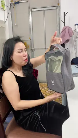Túi đựng giày dép gọn gàng sạch sẽ và ngăn nắp #tuidunggiay #tuidunggiaydulich #hahienhoa1 #xuhuong 