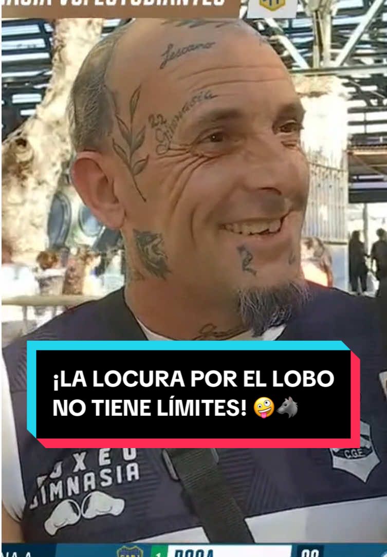 ¡SE TATUÓ LOS JUGADORES EN LA CARA! 😱 Este hincha de #Gimnasia, dispuesto a hacer LOCURAS por el Lobo ✅🐺 ▶️ Más 📺 #ESPNFútbol1 en #DisneyPlus #TikTokDeportes #Estudiantes #LaPlata #futbolargentino 