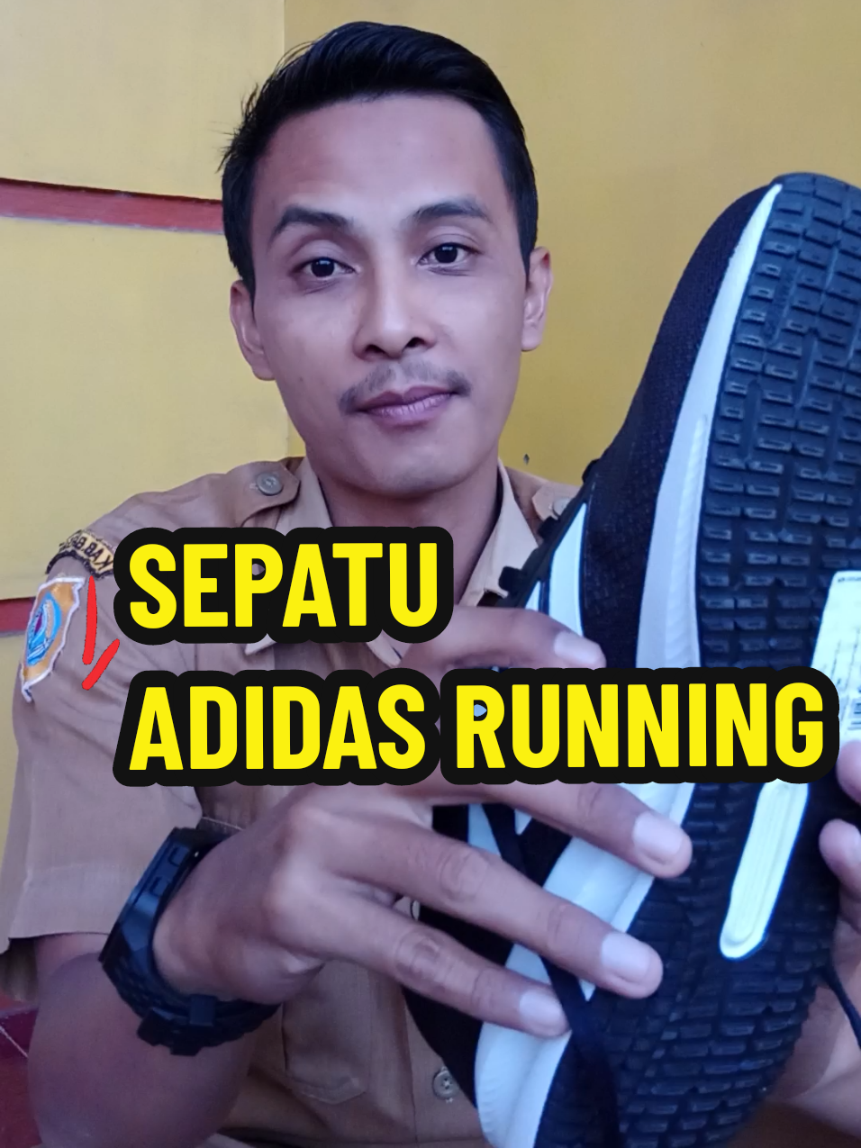 Sepatu Adidas Running #sepatu #adidas #Running #sepatuadidas #sepatuadidasrunning #guru #gurupenjas #nakes #gurumuda #guruhits 
