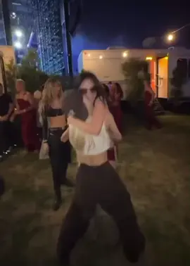 chaennie🥹 Rosé in Coachella 2025 #rosé #chaeyoung #jennie #roséblackpink #blackpink #mostpopular #lewatberanda #fypviralシ 