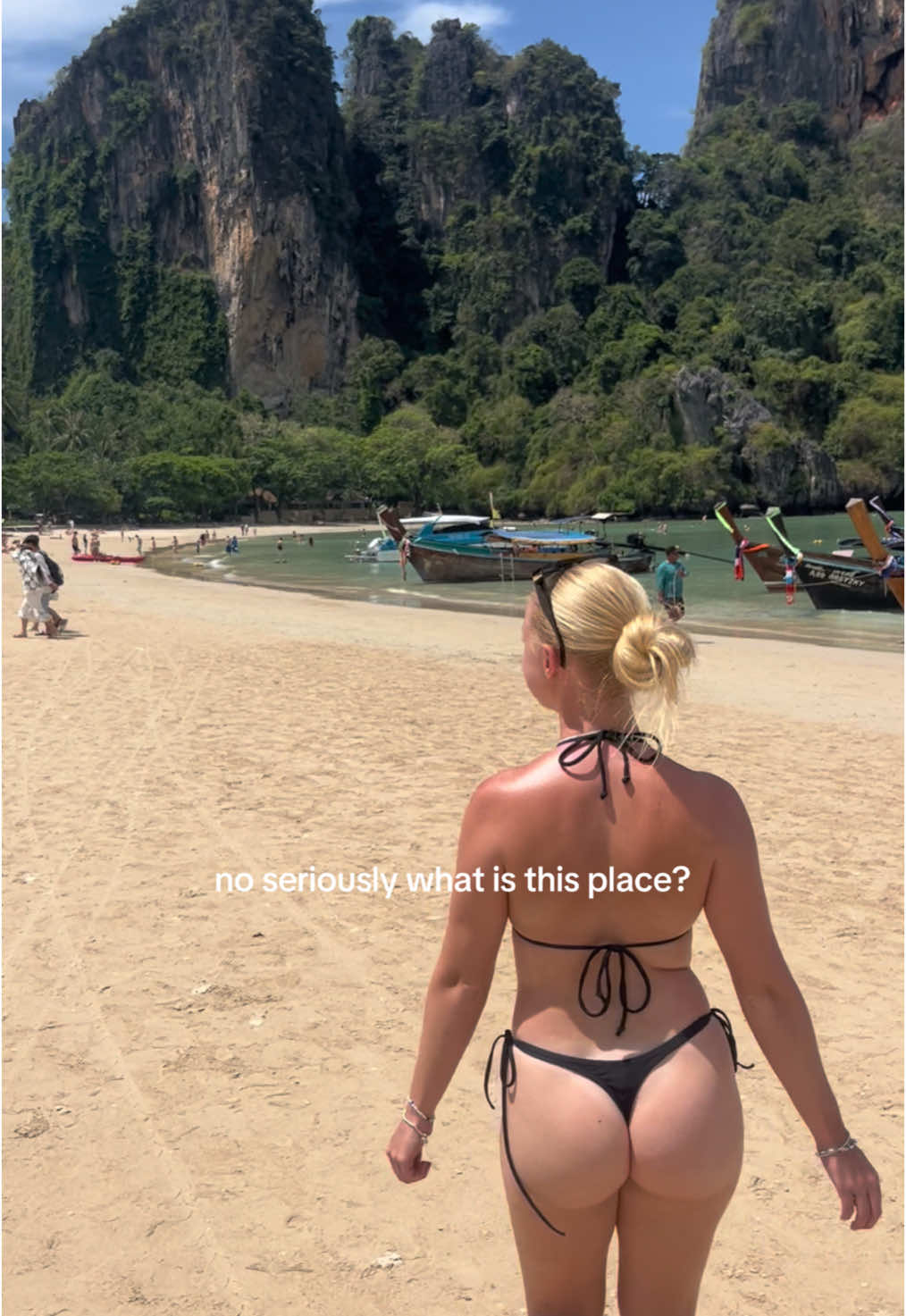 railay beach is just a 10 minute long tail boat from Ao nang pier🤩 it cost 200 baht per person for a return fare which was about £4.50 #railaybeach #whatisthisplace #thailandtiktok #travelcontent #beachesinthailand #fyp #seasia #tips 