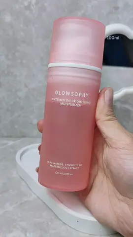 Yang bener ajeee! Segede gaban gini Cuma 40K aja 😱 Moisturizer glowshopy Watermelon Brightening Niacinamide Beli rangkaian paketnya  Untuk hasil lebih maximal #glowsophy #glowsophymoisturizer #glowsophyskincare #glowsophymoisture #glowsophywatermelon #glowsophymy #fyp #fypage #fyppppppppppppppppppppppp #fypp #fypシ゚ #fypdong #fyppp #fypシ゚viral🖤tiktok #fypgakni #fypツ #lewatberanda #lewatberandafyp #cuantanpabatas #fouryou #fouryoupage #4u #4upage #bcaxyz #promo #viral #murah #moisturizer #moisturizerviral #moisturizerbrightening #moisturizerglowsophy #moisturizermurah #moisturizerpromo #moisturizerwatermelon #moisturizerpemula #skincare #skincaremoisturizer #skincareglowsophy 