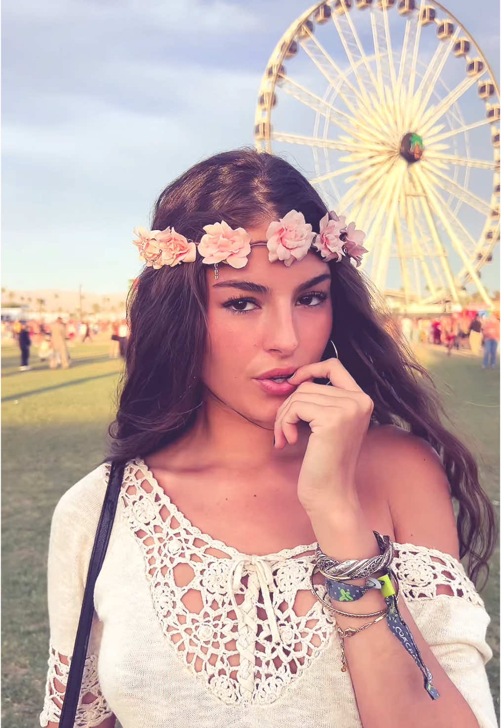 coachella ily that was fun n cute  kk bye 🌸🌸🌸🌸