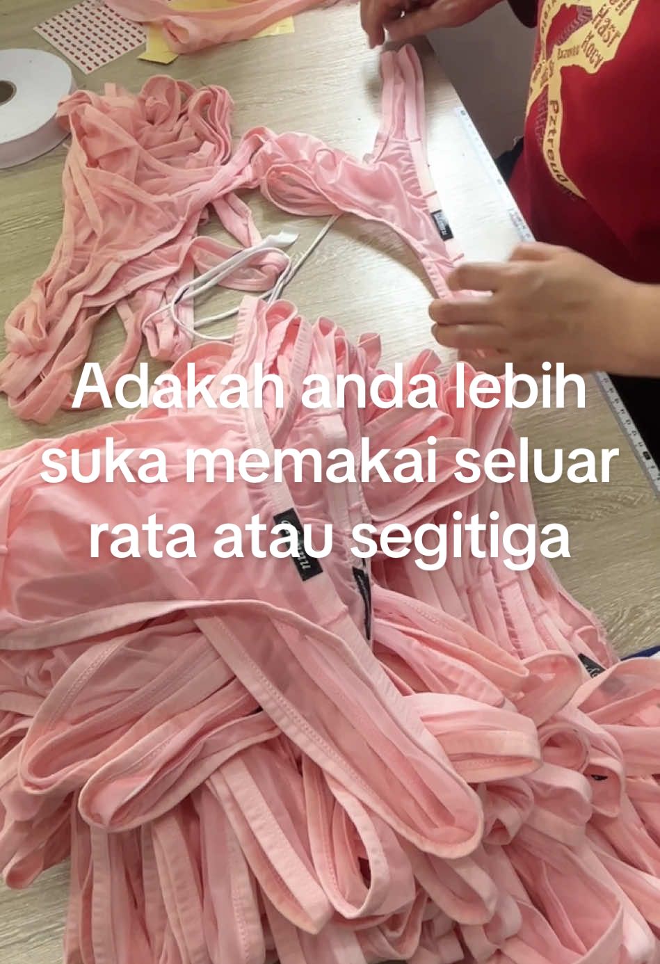 Adakah anda lebih suka memakai seluar rata atau segitiga#underwear#mensfashion #men #bosers #bosers #bondunderwear 