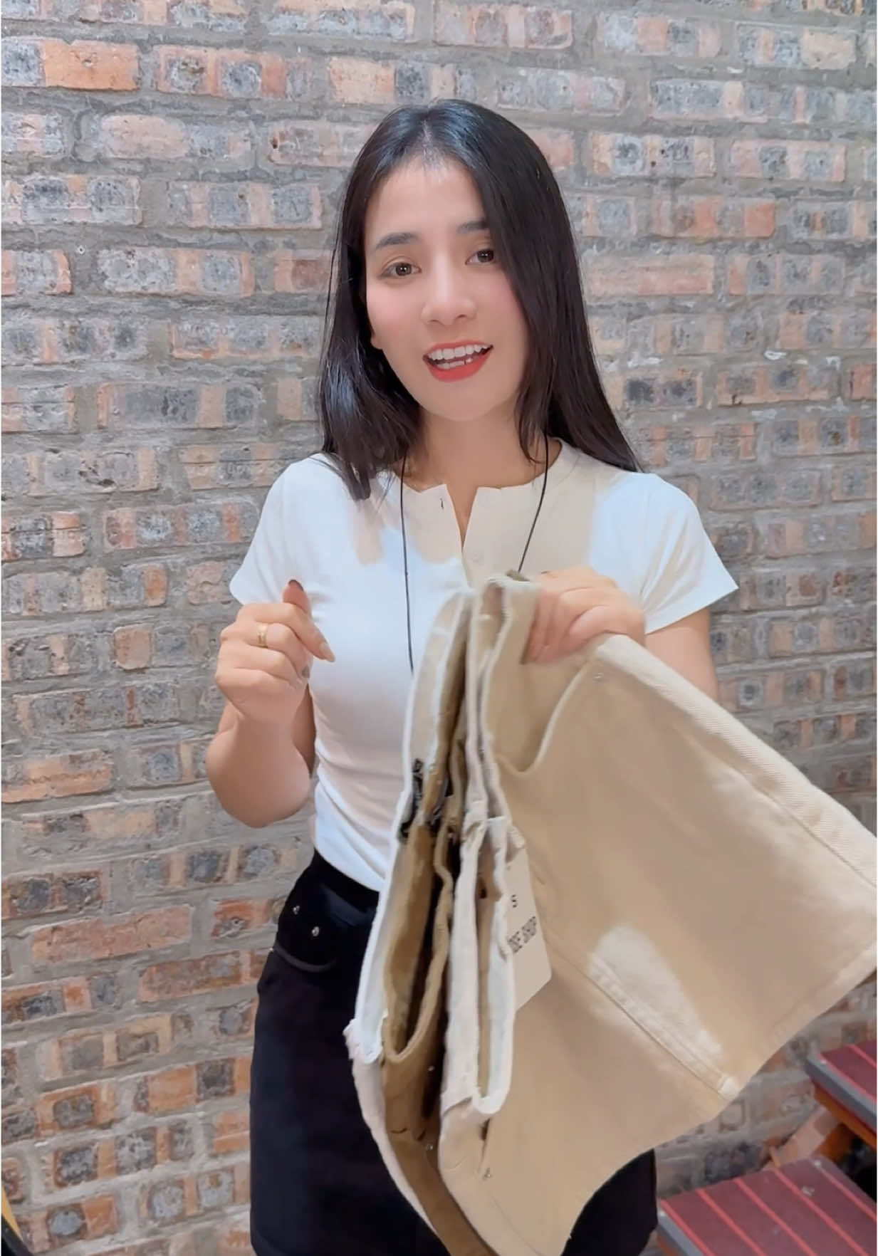 Lên ngay tiktokshop mà mua #chanvayxinh #chanvay #vayxinh #thoitrangnu 