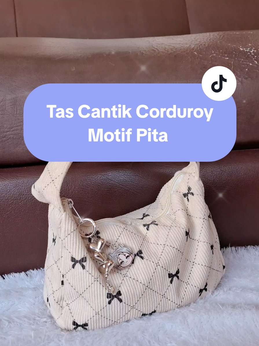 Tas Cantik Corduroy Motif Pita #taswanita #tasmurah #tassimple #tascantik #handbag #shoulderbag #tasbahu  #fashionwanita 