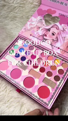 Perfect gift sa ating mga princess 💕 #igoodco #igoodcomakeup #igoodcomakeupbox #makeup #makeupforkids #nontoxicmakeup #makeupbox #makeupset #toymakeup 