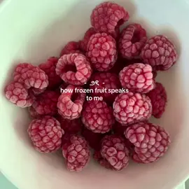 ౨ৎ | im obsessed with frozen fruit🥭 | #cleangirl #clean #CleanTok #frozenfruit #fruit #fyp #fy #ivysclean 