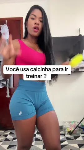 Difícil viver numa sociedade que querem pessoas perfeitas né amigas? #vaiprofy #vaiprafy #musculação #dicasdebeleza #fypp 