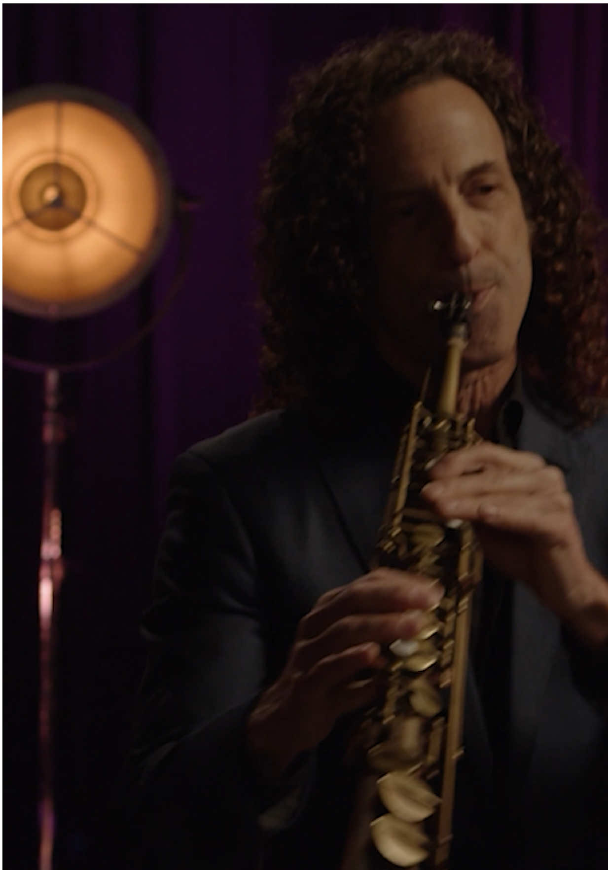 A little clip of “G-Bop” to brighten your Monday ☀️