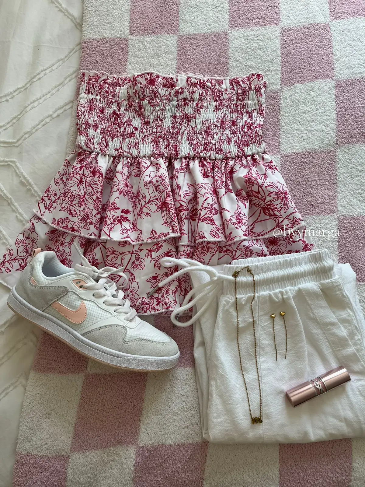 #outfit #outfitideas #outfitinspo #fit #OOTD #clothes #fashion #inspo #inspiration #realistic #motivation #Aesthetic #cleangirl #thatgirl #byymarga 