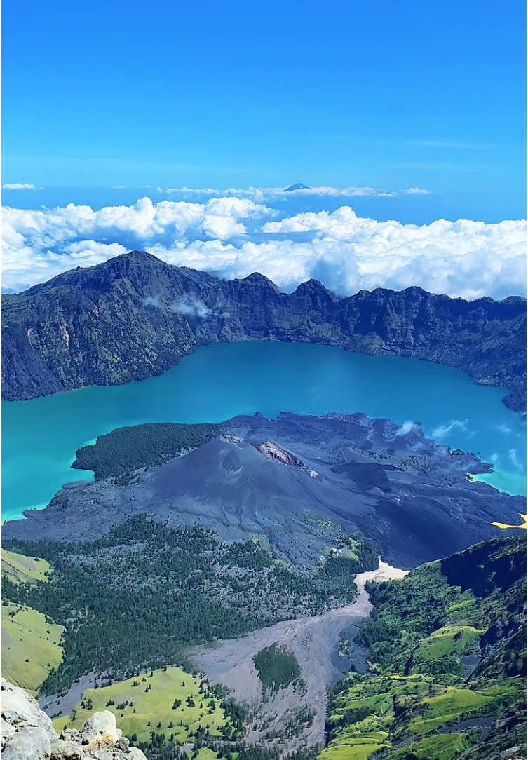 Mentahan bueat ngprenk temen 😆#rinjani3726mdpl♥ #mountain #danausegaraanak #fyp #foryou 