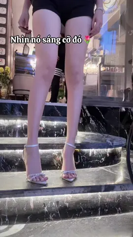 Đá sáng blink blink#caogot #sandal #caogot7p #caogot9phan #caogotnu #caogotdep #caogotxinh #caogotditiec #caogotsangchanh #caogotmuinhon #caogotdinhda 