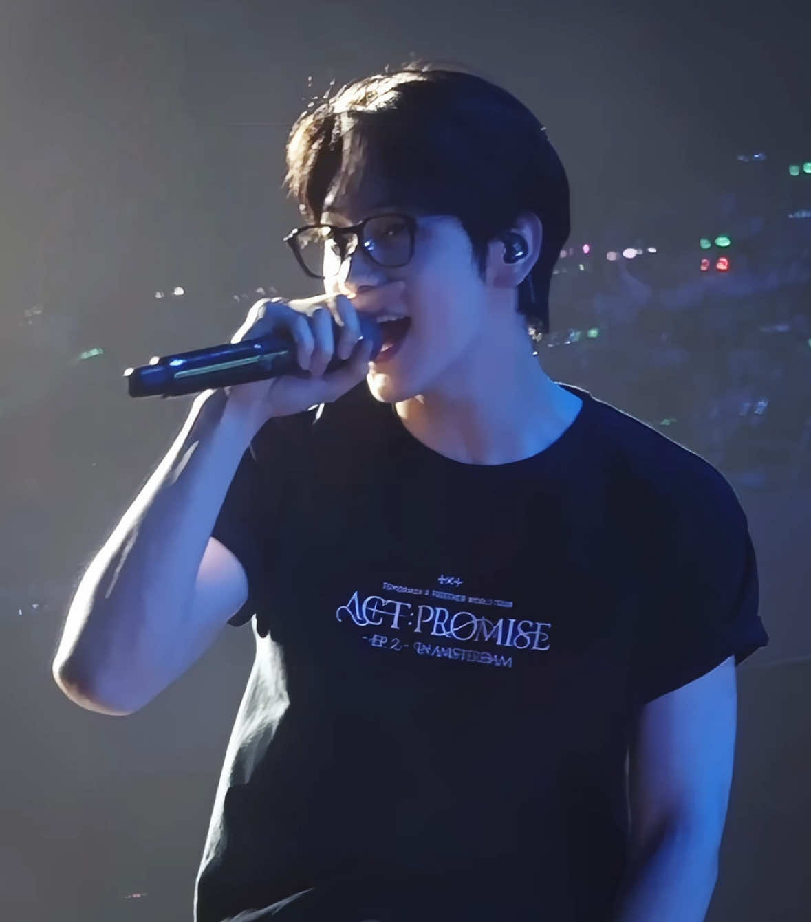 yall really thought you could escape a glasses soobin edit...not with me🙂‍↔️ also yes that is me shouting his name in the intro 😼 #tomorrow_x_together #txtedit #soobin #soobinedit 