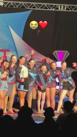 I had to post this because this was just so special! ❤️ #trend #fyp #dancersoftiktok #dancersareathletes @anne 𓆝 𓆟 @Brittney Lynn🫶🏻 @Caitlin b @Soph🤪🤪 