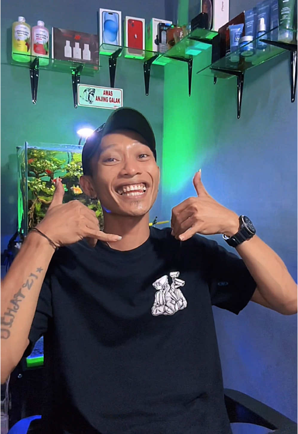 Ben seng ra seneng ben tambah kobong 🤣🤣🤣#fangfengfong #sopotelpon #setiaplukapunyacerita #hallobolo 