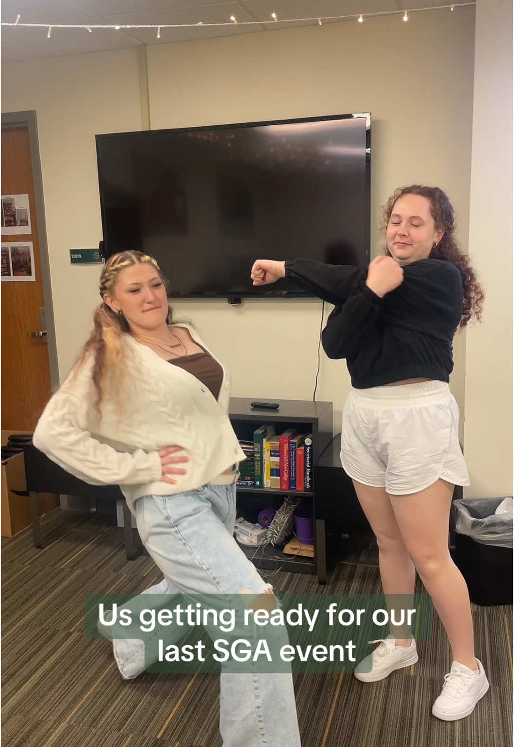 Town Hall this Thursday, April 17 at 5:30 pm!! Don’t miss it!! 🦁